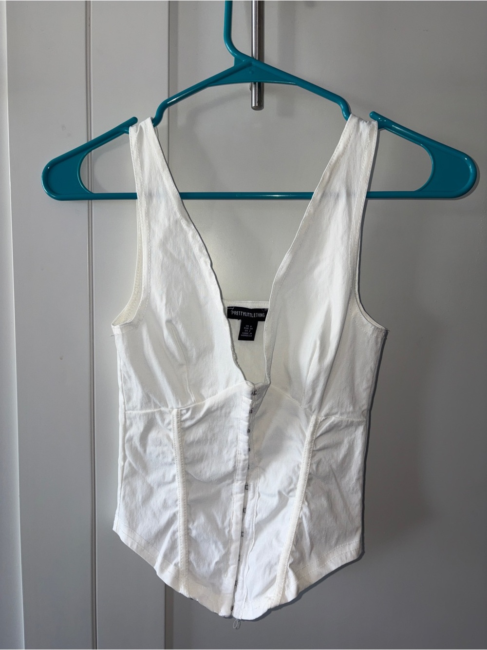 PrettyLittleThing White Button-Front Corset Tank Top